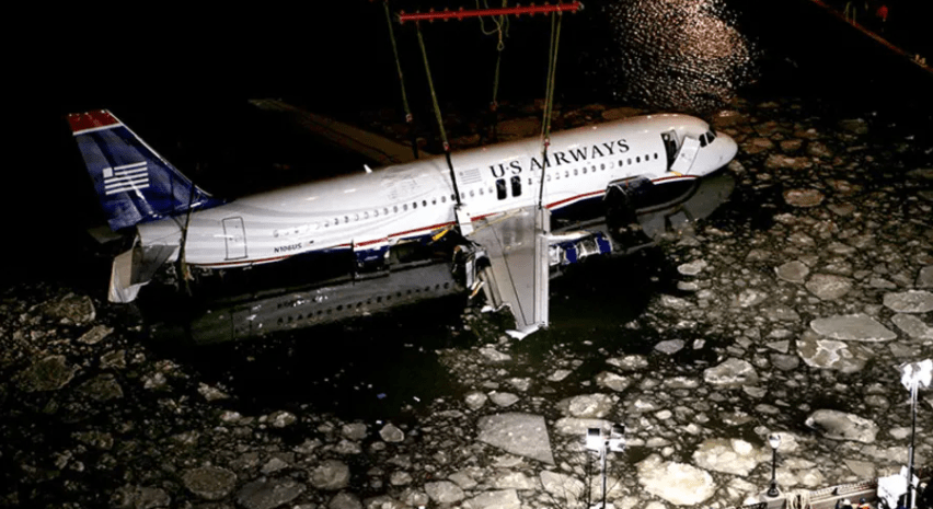 Seven out of ten pilots would have failed to make the Hudson emergency landing 22 Seven out of ten pilots would have failed to make the Hudson emergency landing